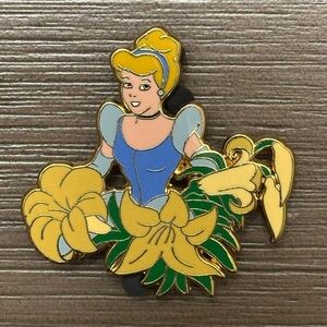Disney Auctions Cinderella Among the Flowers Pin - LE1000 - 2004